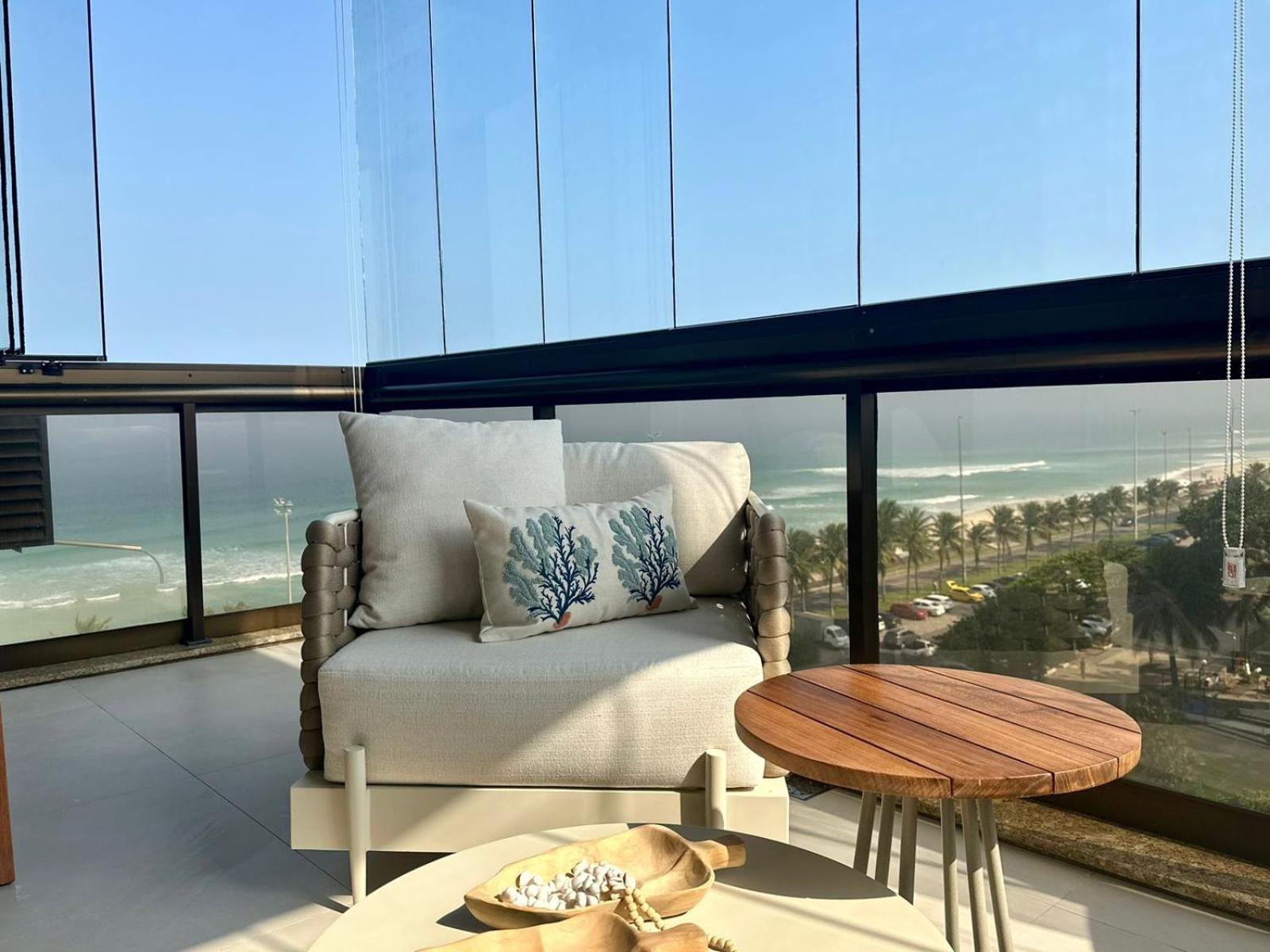Lindo Apto No Melhor Lugar Da Barra Da Tijuca! Com Uma Vista De Tirar O Folego, Frente Para O Mar! Totalmente Equipado E Decorado Ao Lado Dos Melhores Hoteis E Quiosques Da Barra! Portaria 24H, Piscina, Sauna, Jacuzzi, Academia, Garagem, Wi-Fi, Lavan Rio de Janeiro Luaran gambar